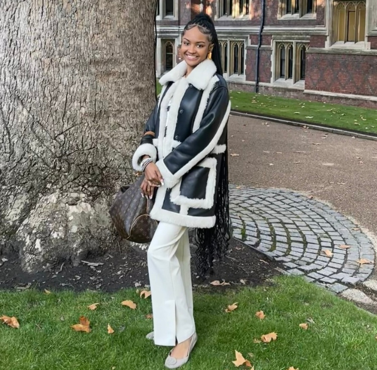 Joii - Client Service Representative Photo coming soon